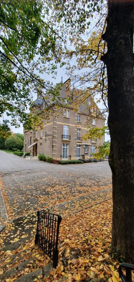 Hotel O Chateau Hayange Eksteriør bilde